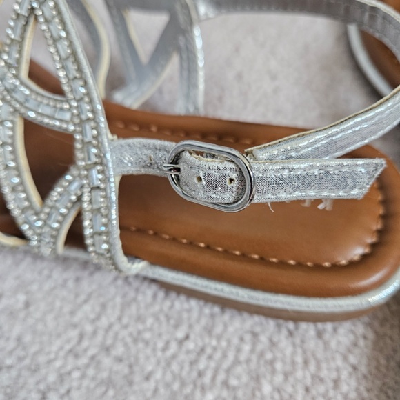 Kelly and Katie Flat Sandals Size 9M - Picture 6 of 7